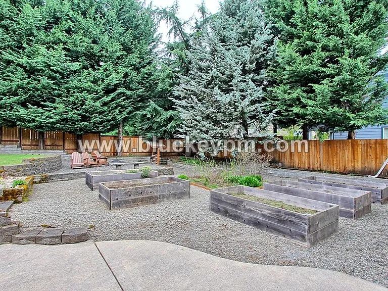 4114 NE 56th St — Photo 23