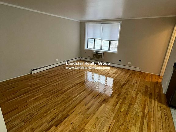 3rd image of 1515 W Morse Ave APT 207