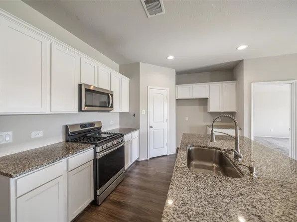 20342 Green Mountain Dr, New Caney, TX 77357