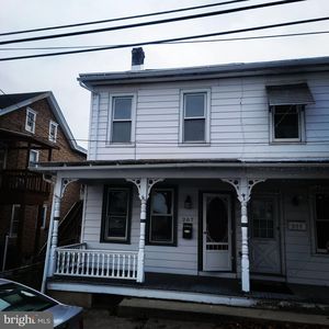 207 N Wayne St, Orwigsburg, PA, 17961