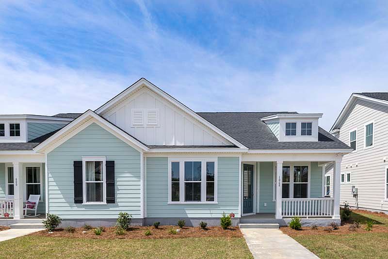 1068 Longwood Bluffs Circle