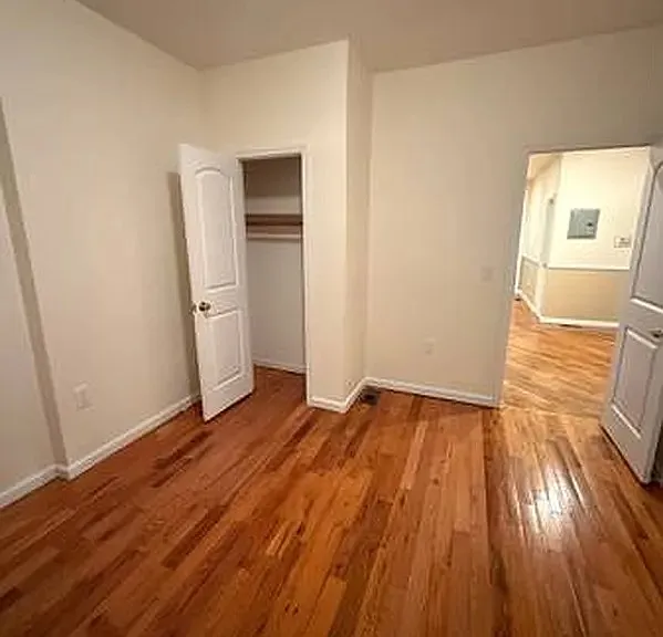 499 Linwood St #1 — Photo 8