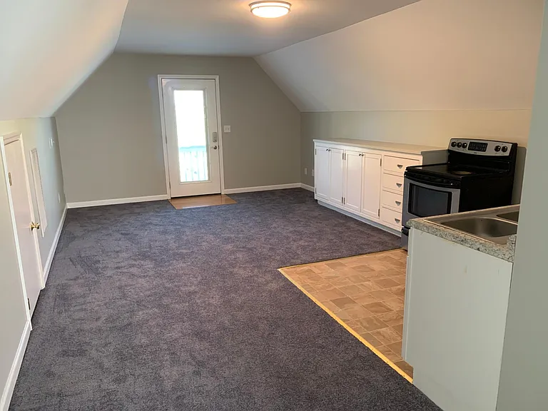 155 Horne Place Dr — Photo 3