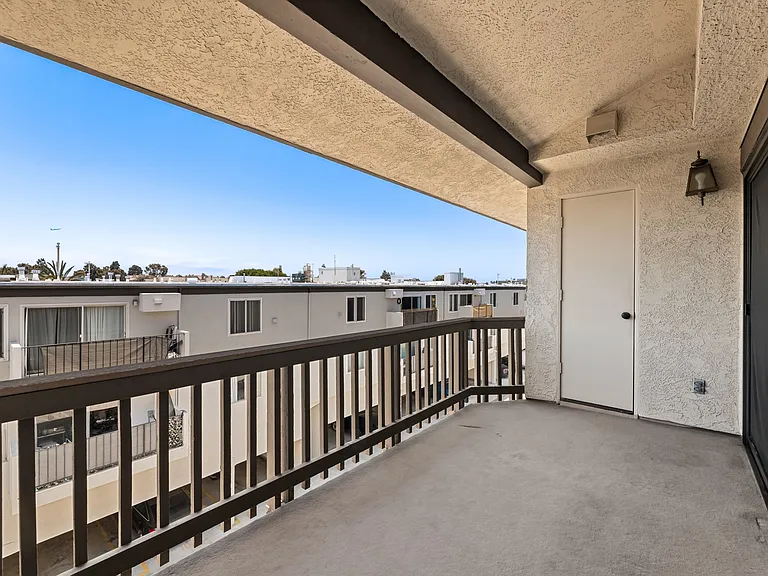 8600 Tuscany Ave #424 — Photo 29