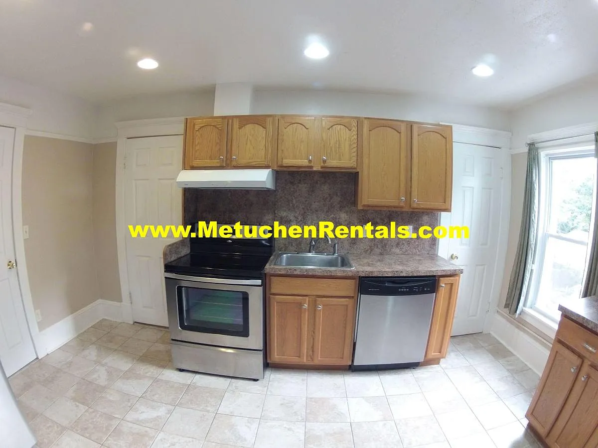 1 bed, 1000 sqft, $2,295 — Photo 3