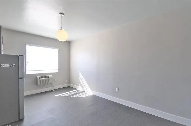 420 78th St #34 — Photo 7