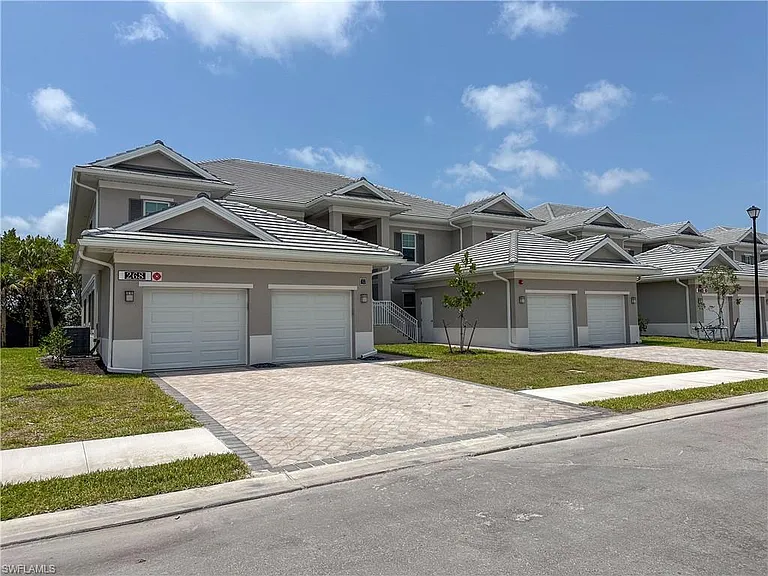 268 Indies Dr E #102 — Photo 36