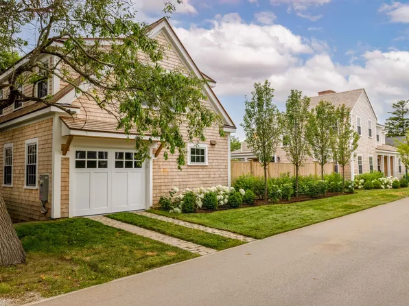 12 Derrymore Rd, Nantucket, MA 02554