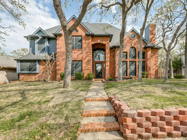 1213 Briar Dr, Bedford, TX 76022