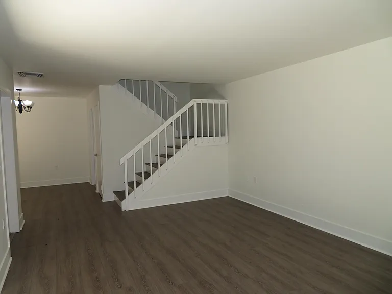 1700 Embassy Dr #708 — Photo 2