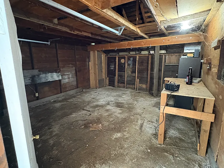 Garage 2