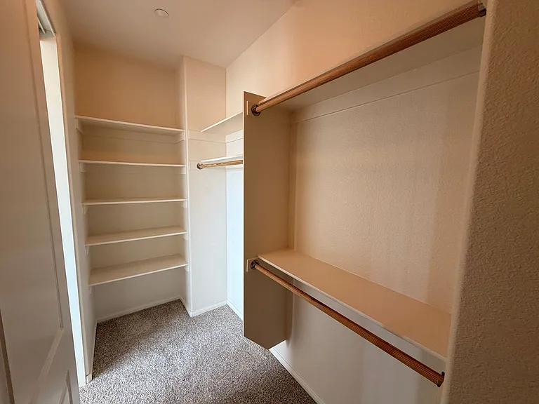 1729 Cripple Creek Dr #4 — Photo 13