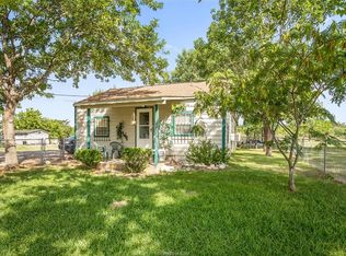 2608 Old Kurten Rd, Bryan, TX 77803