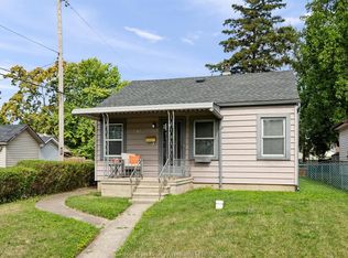 3672 Girardot St, Windsor, ON N9C 1W5