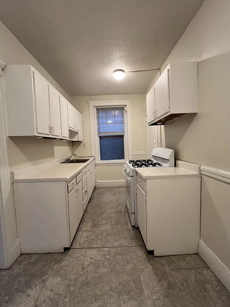 3 Bed Close to Harvard University (Boston) — Photo 2