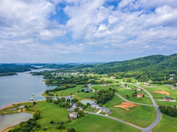 4th image of 1429 Legacy Bay Dr