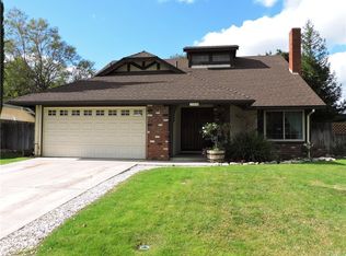 544 S Iris St, Rialto, CA 92376