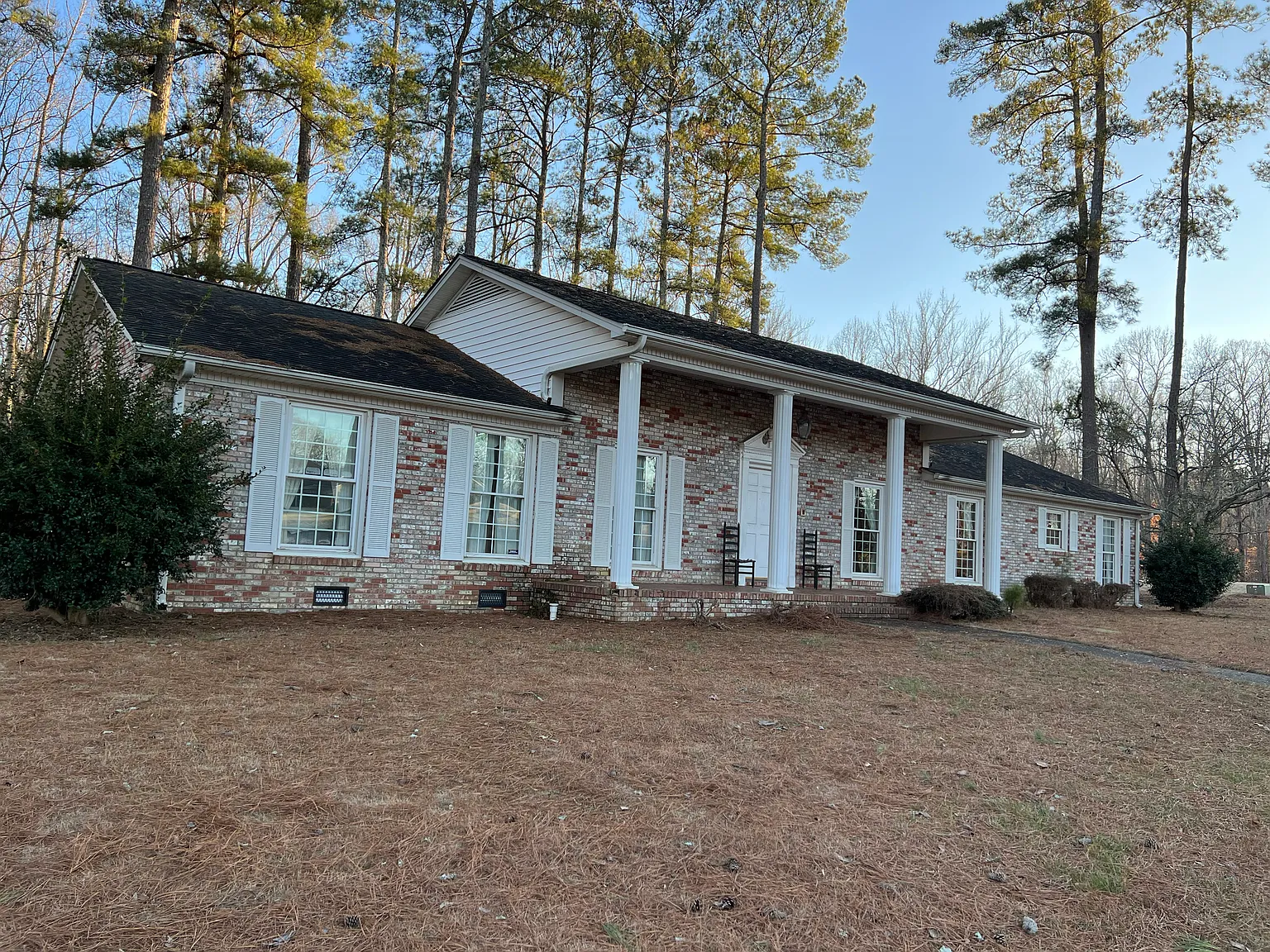 3 bed, 2678 sqft, $2,795 — Photo 2