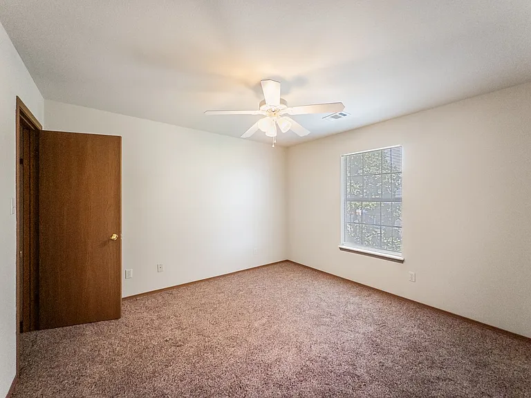 1521 Fianna Place Ct — Photo 8