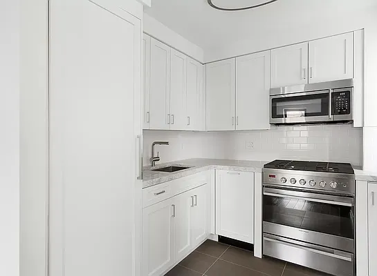 Rented by Douglas Elliman | media 20