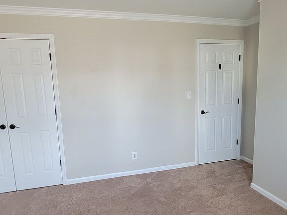3rd image of 104 Janie Ave