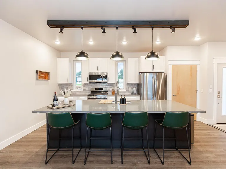702 Circle F Trl #B — Photo 9