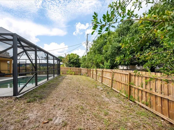 7965 105th Avenue, Vero Beach, FL 32967