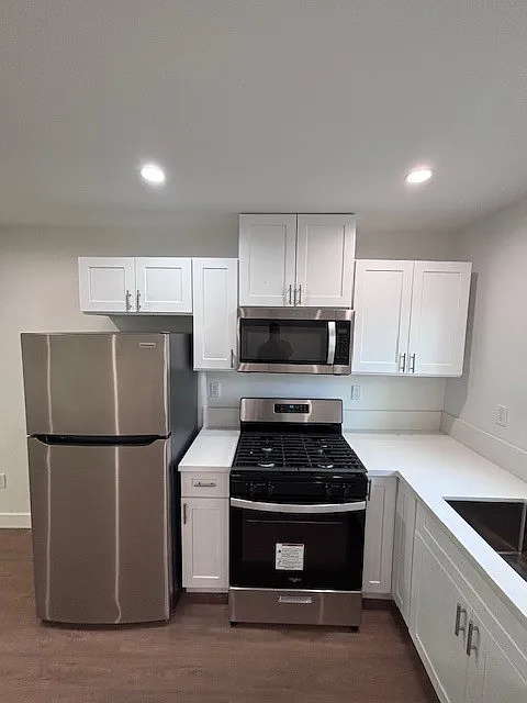 203 W. Colden Ave. - 205 1/2 — Photo 3