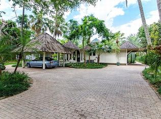 8780 Ponce De Leon Rd, Miami, FL 33143