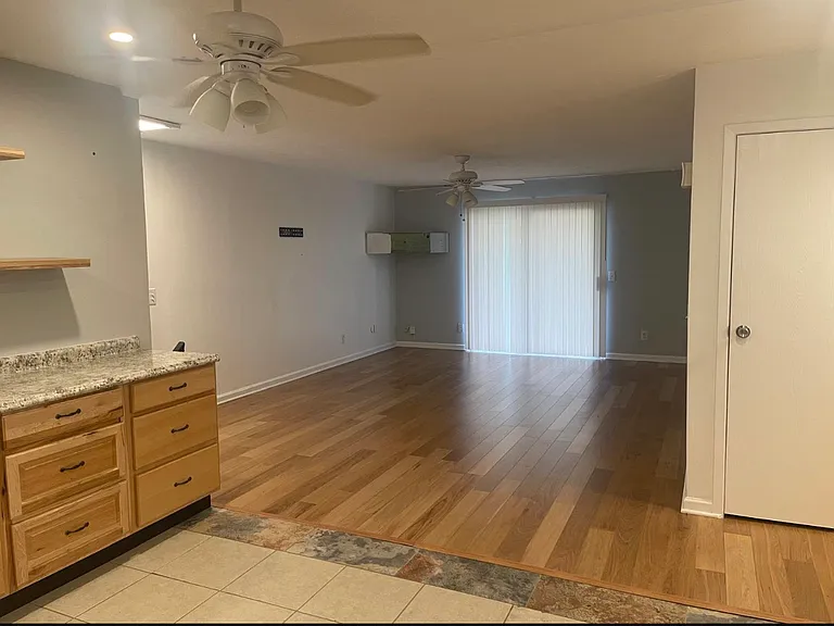 8364 Washington Village Dr #8360 — Photo 8