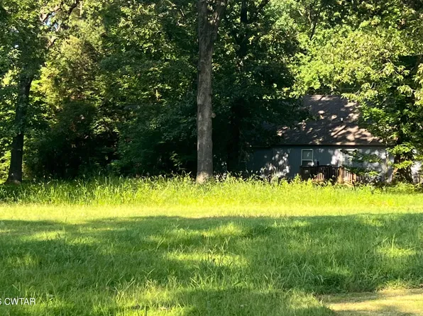 123 Ivie Ln, Martin, TN 38237