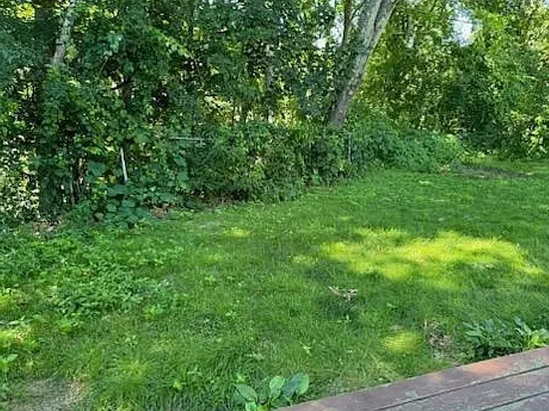 27 Hanover Dr — Photo 10