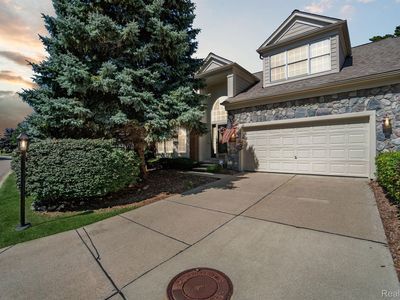 39724 Dun Rovin Dr, Northville, MI, 48168