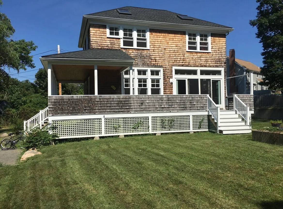 9 Butler Ave — Photo 2