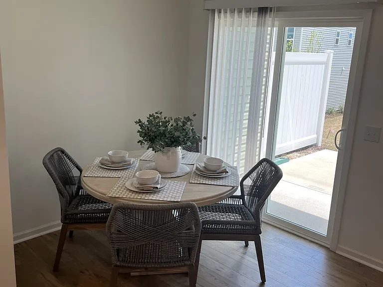 230 Banbury Dr — Photo 18