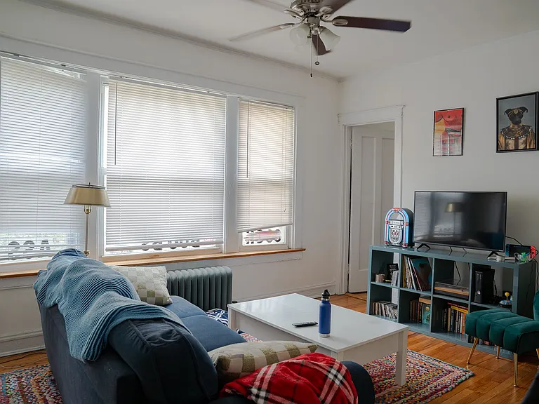 3657 N Bosworth Ave #1 — Photo 9