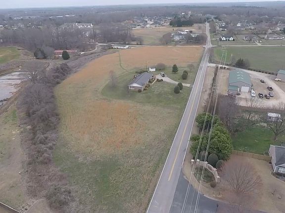 2nd image of 375 Lightwood Knot Rd