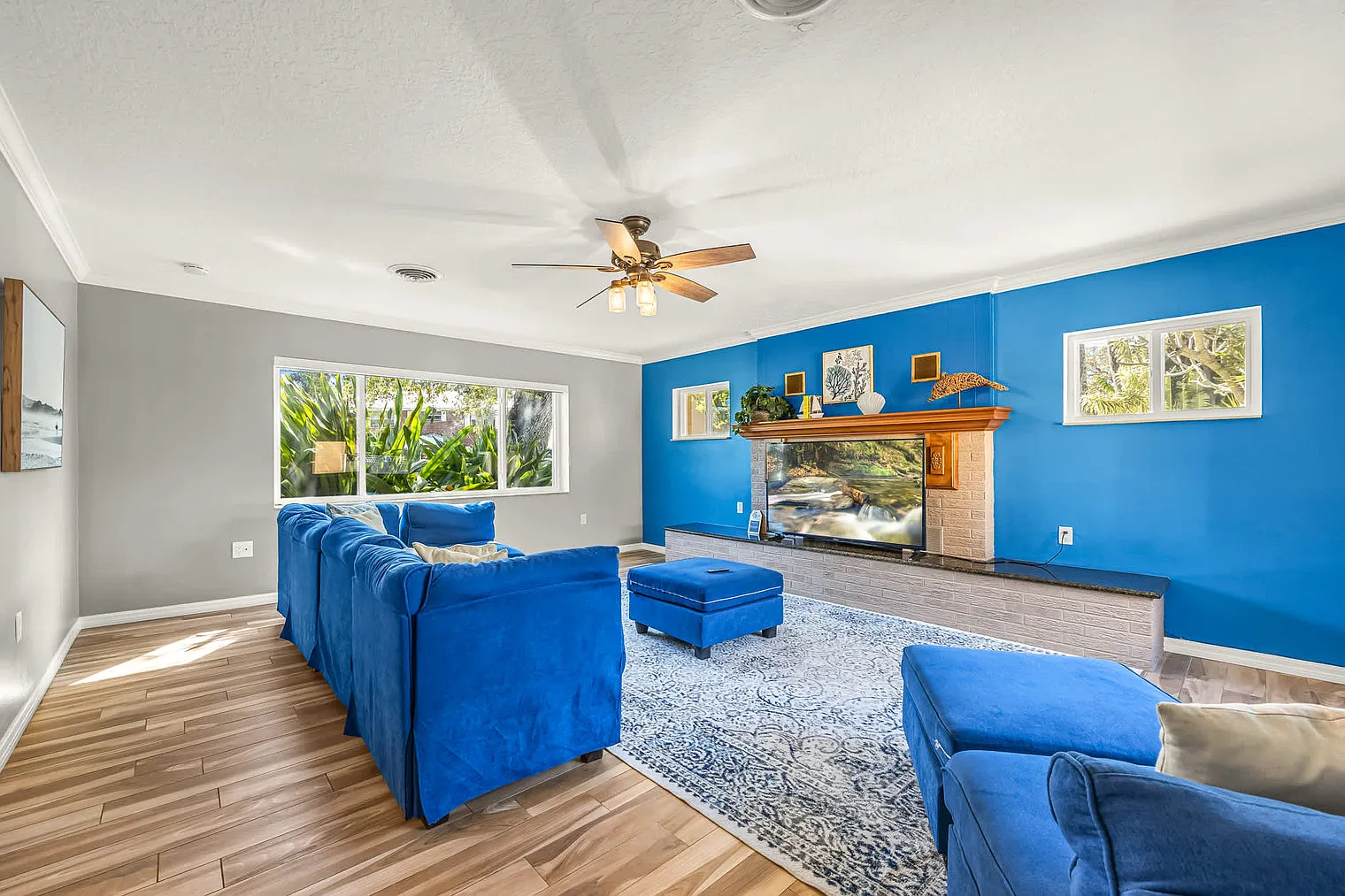 3 bed, 2.0 bath, $5,922 — Photo 4