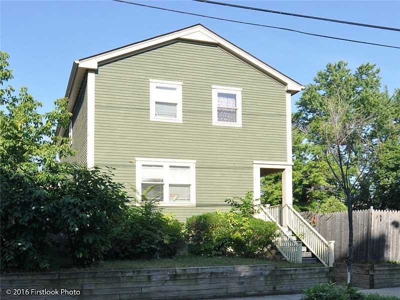 2nd image of 175 Burnside St