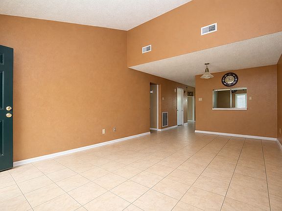 2nd image of 2148 Greenbriar Colony Dr