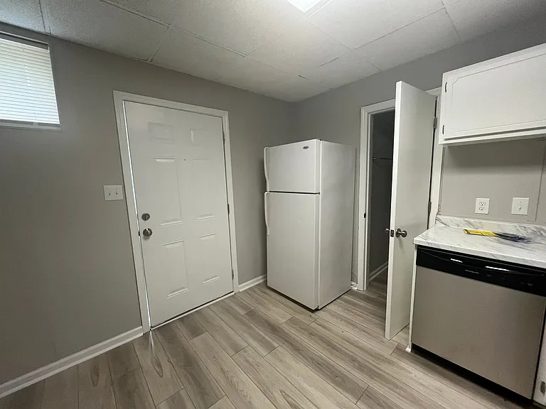 142 Goshen Rd — Photo 4