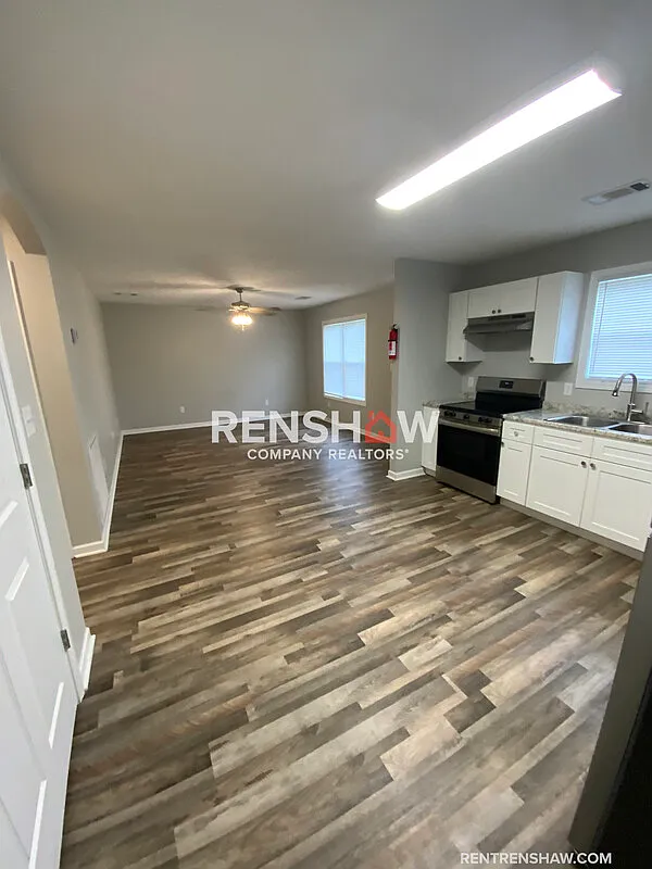 3 bed, 2.0 bath, 1176 sqft, $1,300 — Photo 2