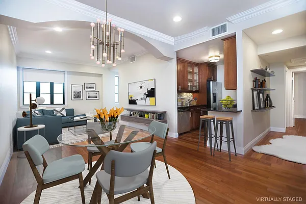 Sold by Bohemia Realty Group | media 21