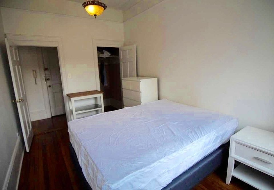 1st image of 24 W 89th St APT 3A