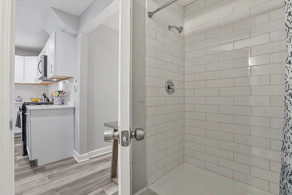 1304 Dean St — Photo 4