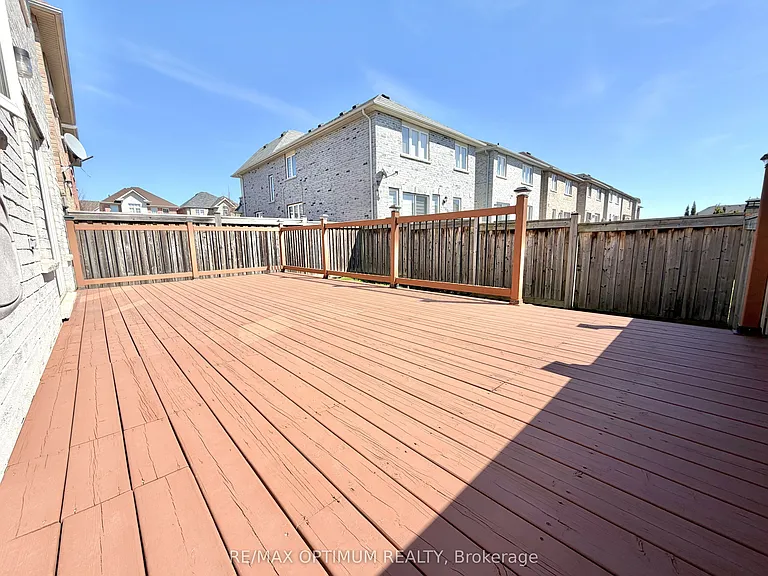 7 Barnham St — Photo 40
