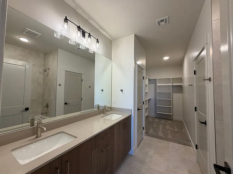 602 E Hemsworth Ln — Photo 19