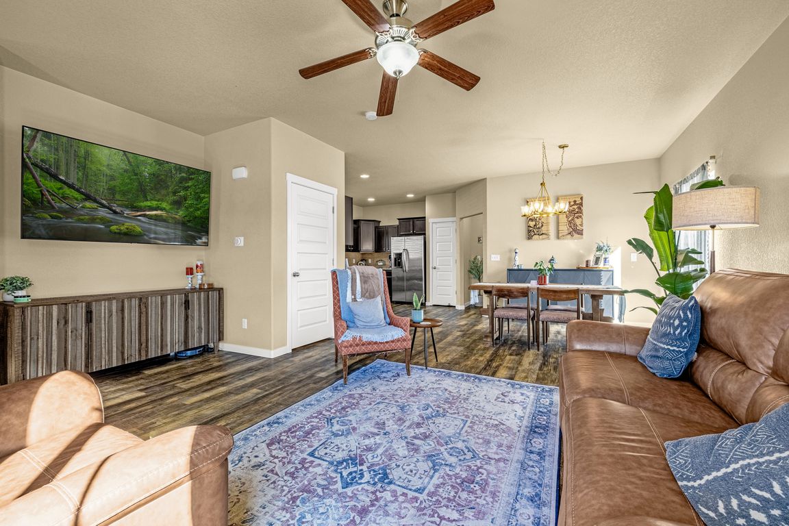 next background image