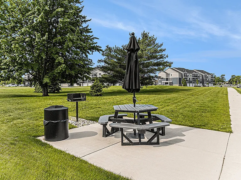 Picnic Area & Outdoor Grilling Station