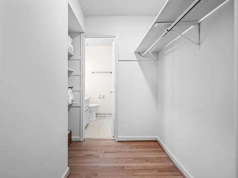 2905 Burch Ave #3 — Photo 24